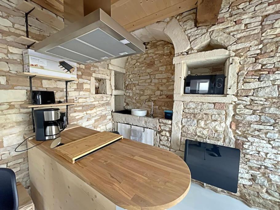 Charmante Maison De Village Viré Dış mekan fotoğraf